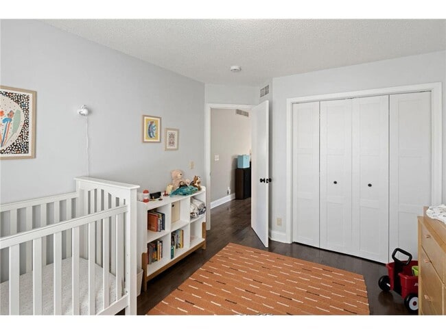 Building Photo - 1313 3rd St NE