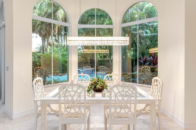 Building Photo - 17665 Middlebrook Way