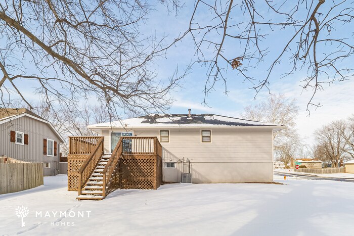 Building Photo - 19145 E 14th St N