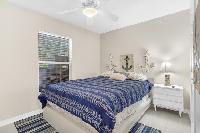 Building Photo - 308 A St