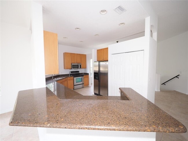 Building Photo - 408 Triano Cir