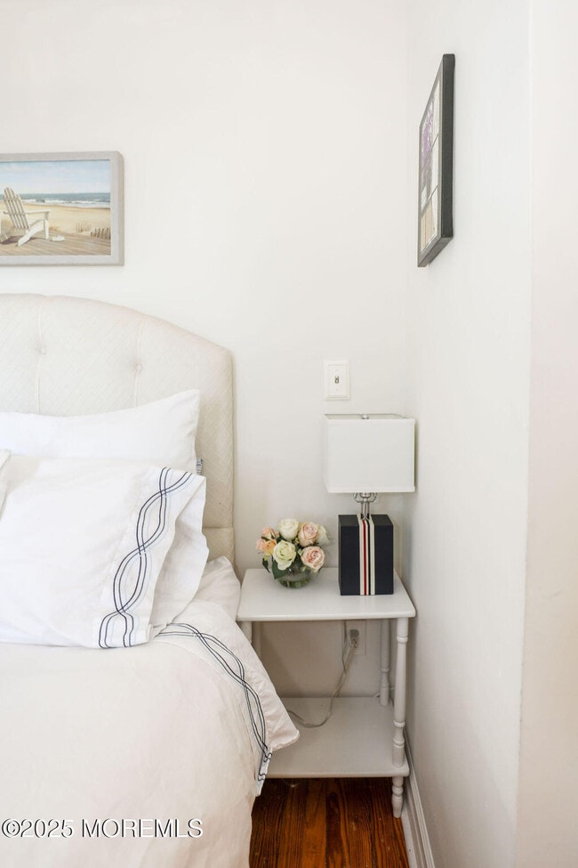 Building Photo - 17 Beach Rd