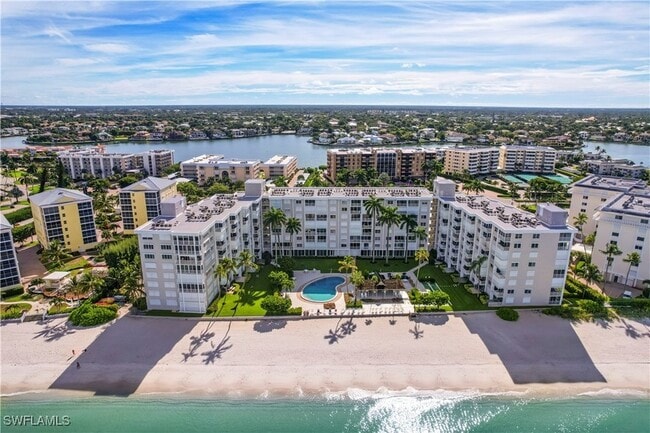 Building Photo - 3443 Gulf Shore Blvd N