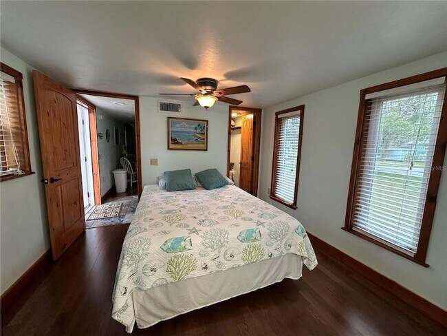 Building Photo - 56315 Hickory Rd