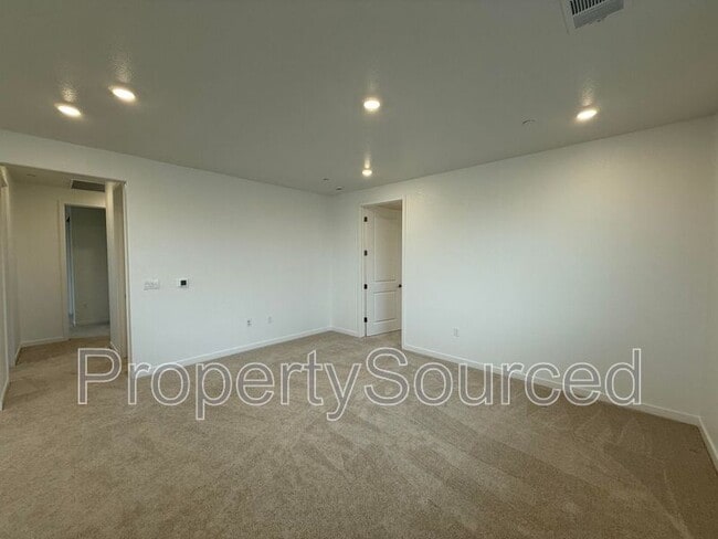 Building Photo - 1753 Lacey Ave