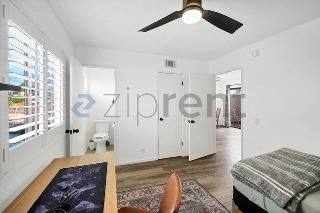Building Photo - Unit 40
