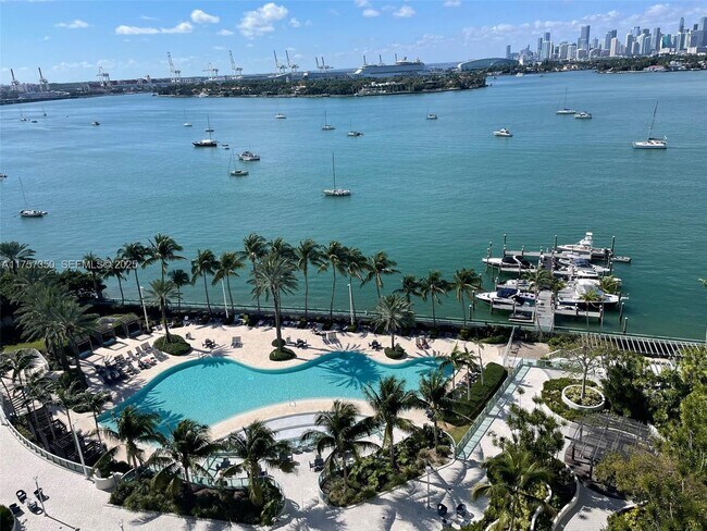 Building Photo - 1500 Bay Rd