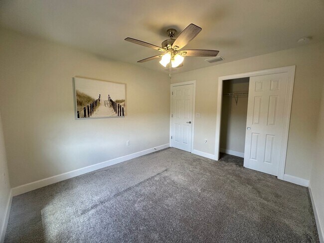 Building Photo - 9074 Bexley Dr