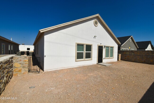 Building Photo - 1253 Indigo Sky St