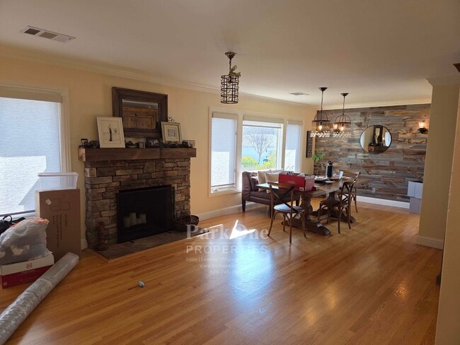 Building Photo - Charming Home with Detached Office in Lafayette Saranap