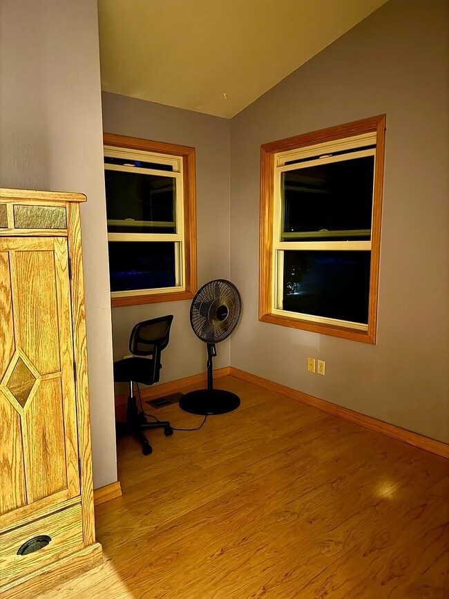 Building Photo - 433 Porphyry Rd