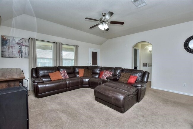 Building Photo - 8072 Bassano Dr