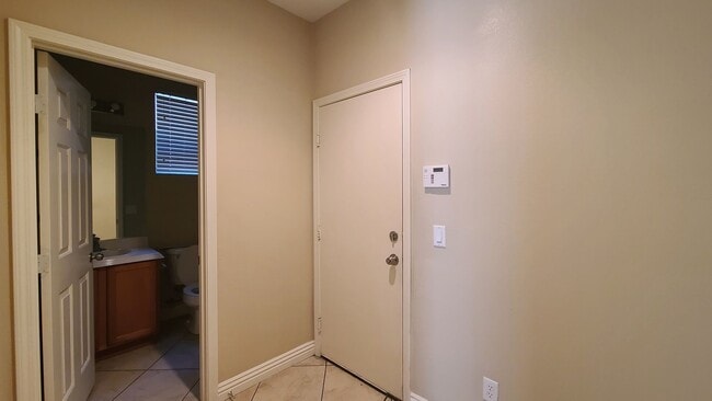 Building Photo - 2 Story home in Southwest Las Vegas
