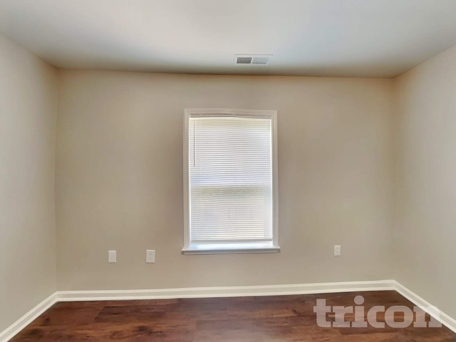 Building Photo - 10247 Hugue Way