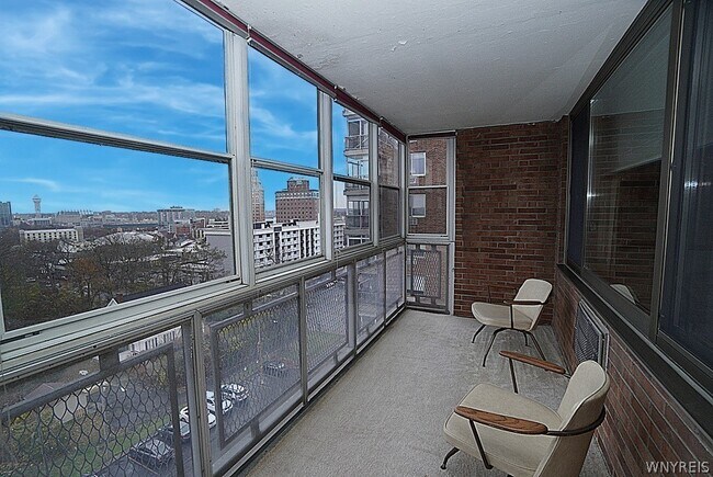 Building Photo - 151 Buffalo Ave