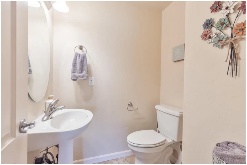 Building Photo - 829 Montclair Dr