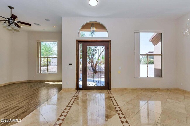 Building Photo - 15842 E Sunflower Dr