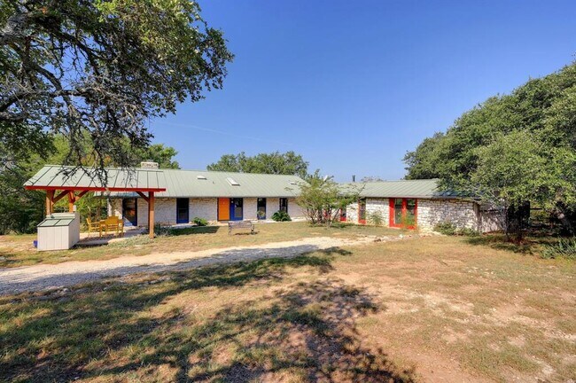 Primary Photo - 445 Bendigo Ln