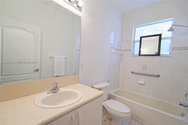 Building Photo - 2227 Portofino Ave