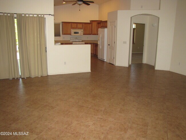 Building Photo - 497 S Douglas Wash Rd