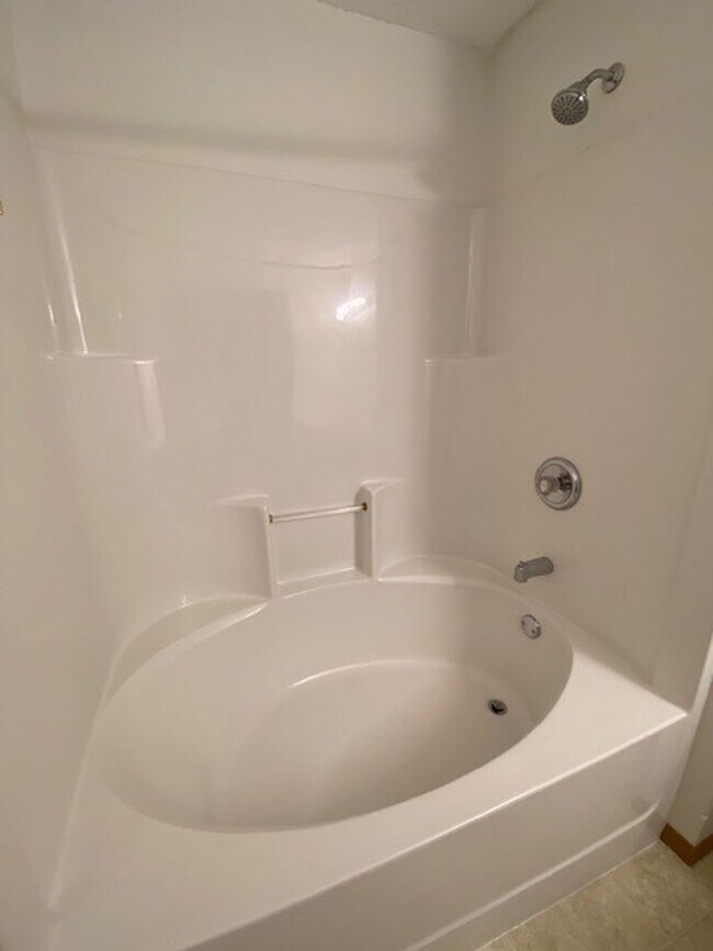 Building Photo - 6013 23rd St S