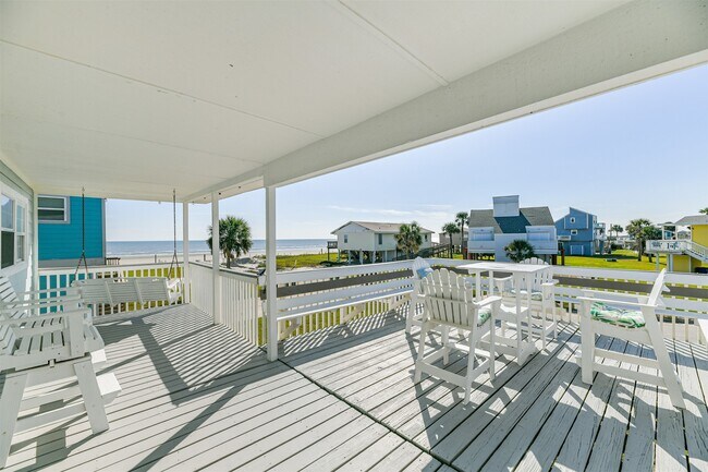 Building Photo - 16904 Beachcomber Dr