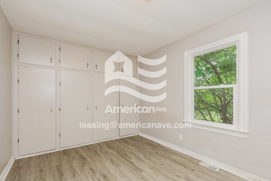 Building Photo - 2307 Cardinal Ave