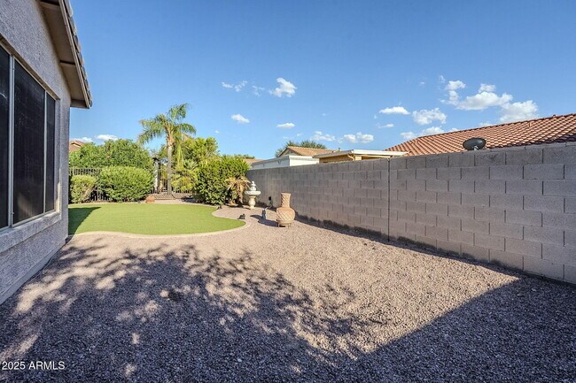 Building Photo - 4269 E Cassia Ln