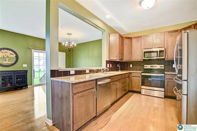 Building Photo - 4492 Cottonwood Dr