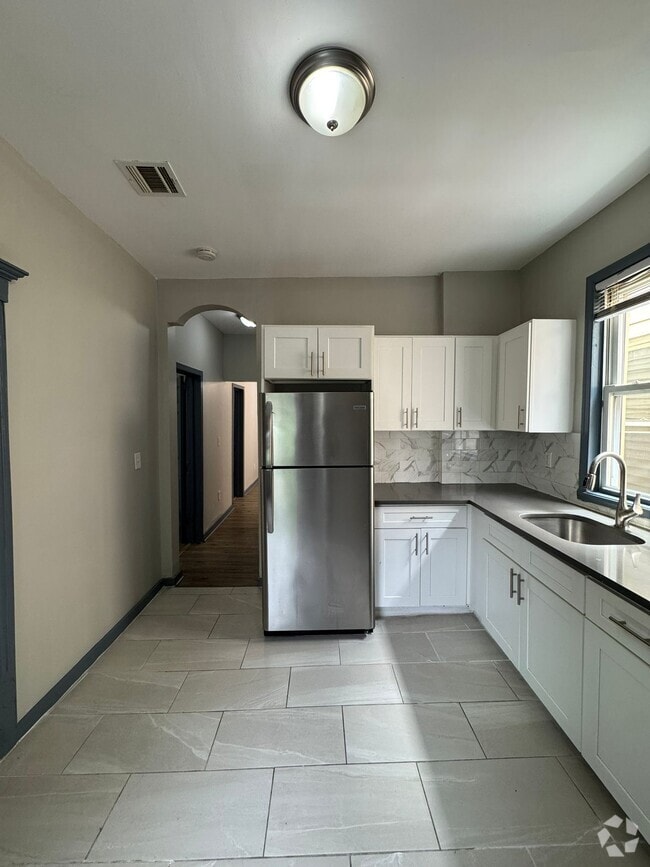 Building Photo - 107 Wilkinson Ave