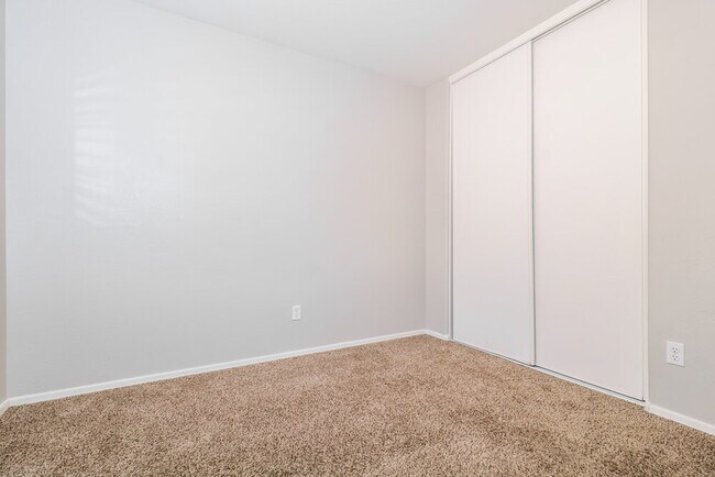 Building Photo - 12426 W Soledad St