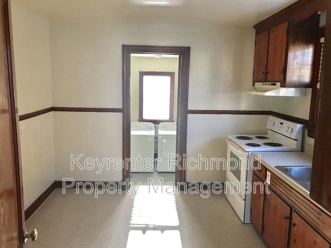 Building Photo - 7418 Wentworth Ave