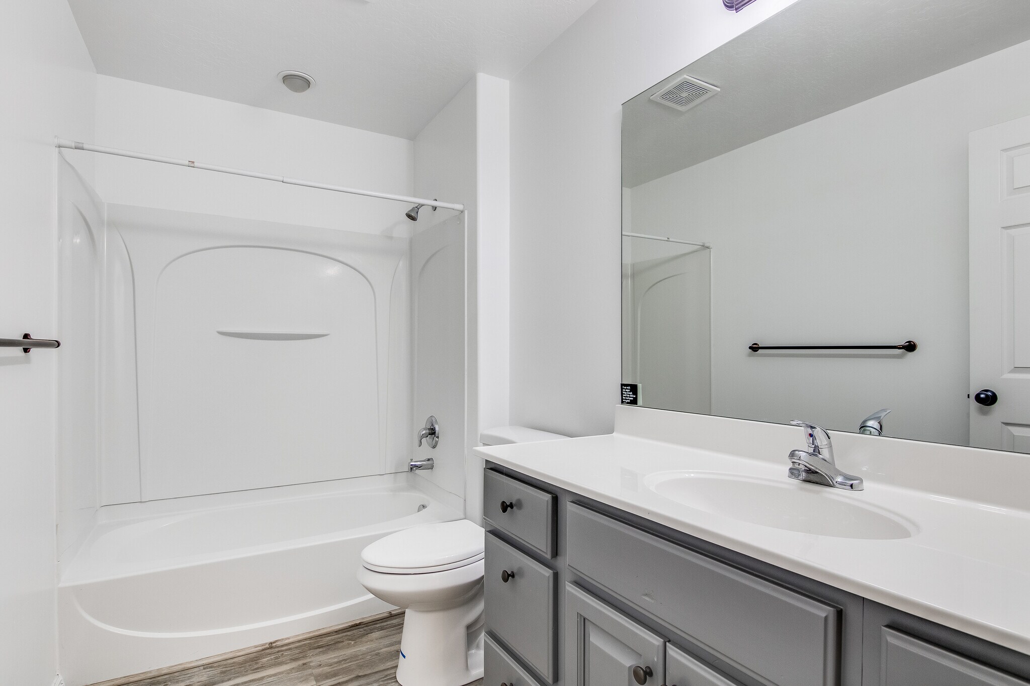 Master Bath - 467 S 2550 W