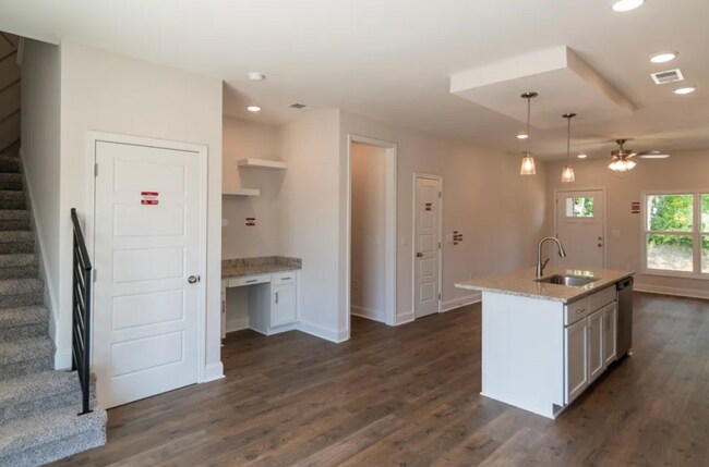 Building Photo - New Construction Modern Home With Open Floor Plan, Whte Cabintery and Primary Bedroom Suite