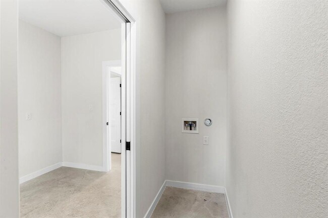 Building Photo - 22206 Briarcliff Dr