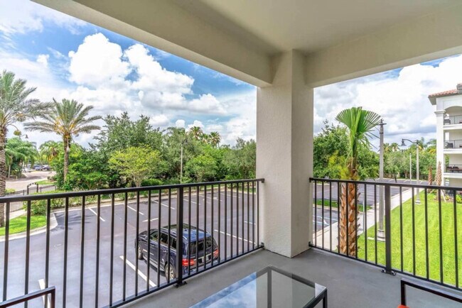 Building Photo - 4001 Breakview Dr