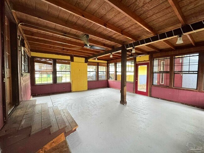 Building Photo - 4963 Mobile Hwy