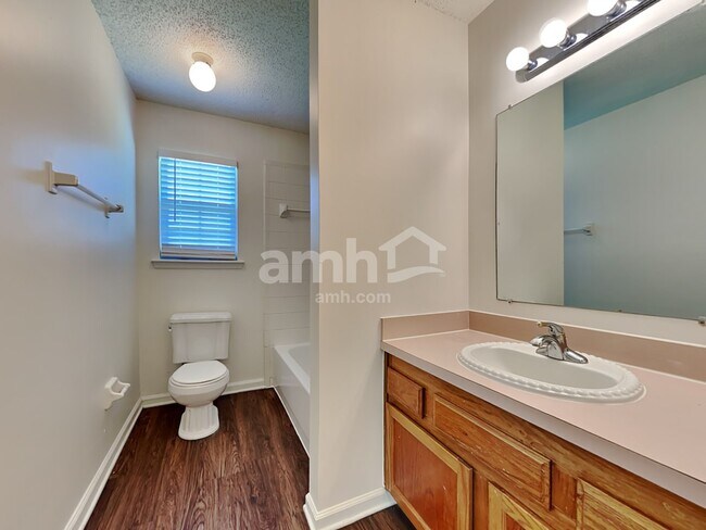 Building Photo - 7212 Glendyne Dr S