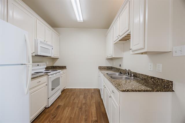 Building Photo - 103 Janis St