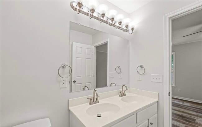 Building Photo - 3775 Wavebrook Ct