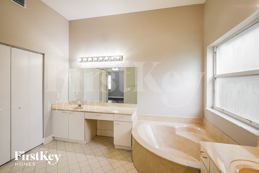 Building Photo - 1436 NW 159th Ln