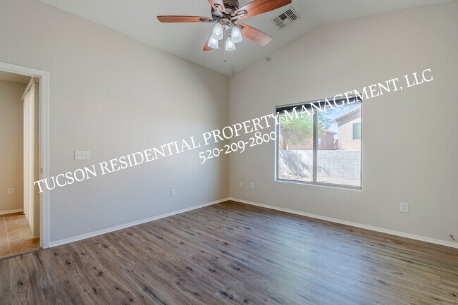 Building Photo - 8428 S Otis Dr