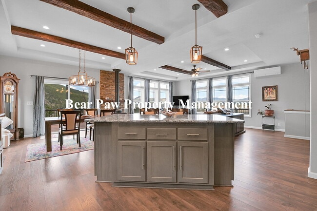 Building Photo - "Experience Mountain Living at Its Finest ...