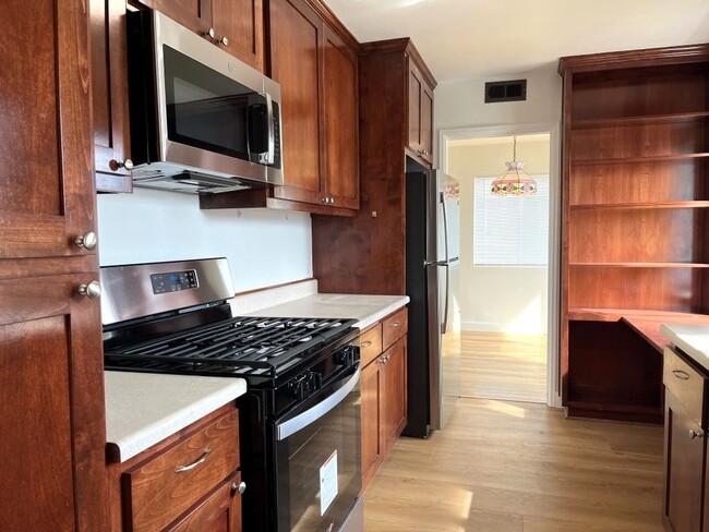 Building Photo - 5142 Brockbank Pl