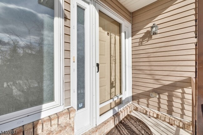 Building Photo - 48 Edgefield Dr