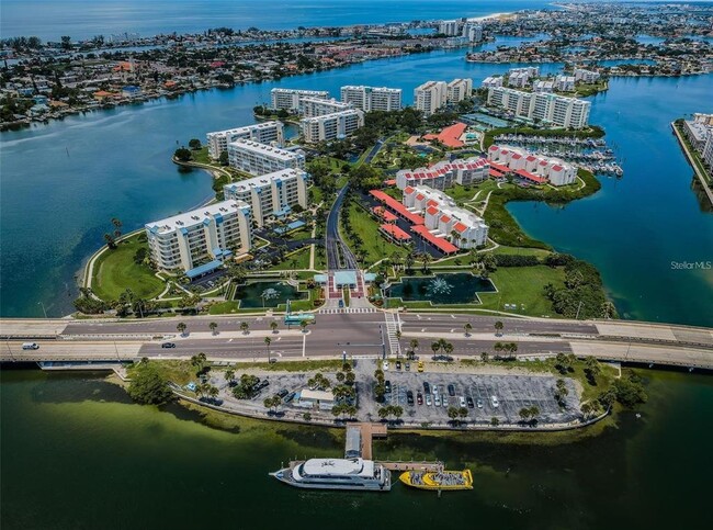 Building Photo - 7882 Sailboat Key Blvd S