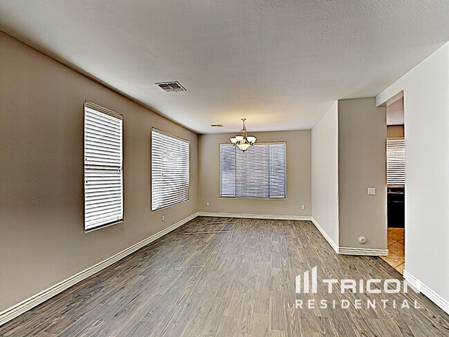 Building Photo - 37878 W Olivo St