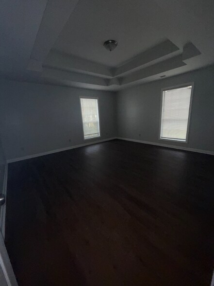 Building Photo - 2200 Fulton Ave SW