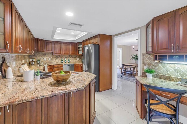 Building Photo - 2267 Heron Cir