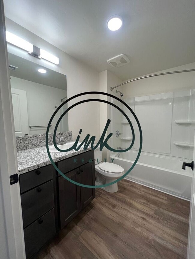 Building Photo - Modern living apartments~